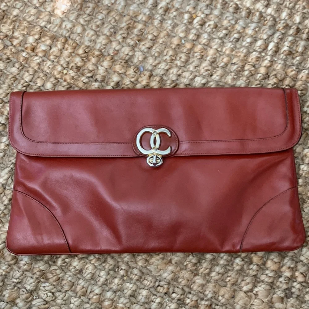 Vintage 1970’s Oleg Cassini oxblood Burgundy Leather Clutch so Jackie O - GUVC